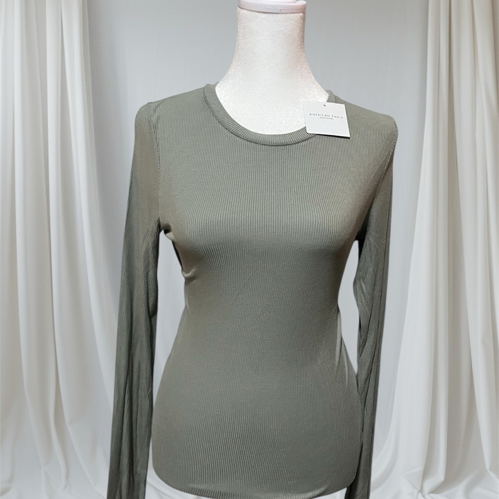 American Eagle outfitters Women's Olive Long Sleeve Top